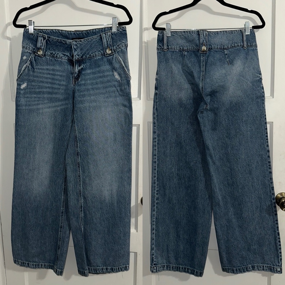 Oversized Blue Jeans